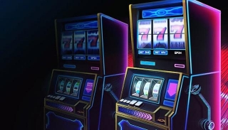 Why Are Online Slots Preferred Over Land-based Slot Machines?