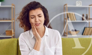 Does Your Jaw Hurt? Here Are 5 Signs You May Have TMJ