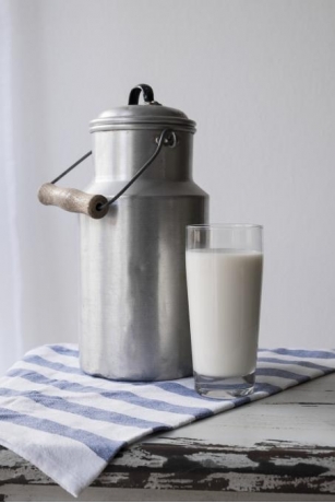 What Is The Difference Between Skimmed And Semi-skimmed Milk?