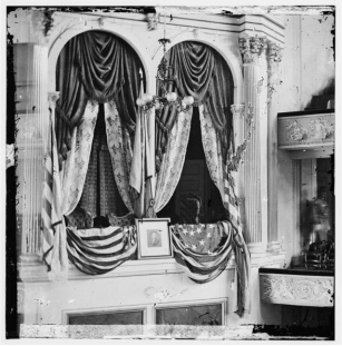 Where Was Lincoln’s Bodyguard At Ford’s Theatre?