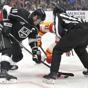 Chicago Blackhawks Vs. Los Angeles Kings Prediction, Preview, And Odds - 4-18-2024