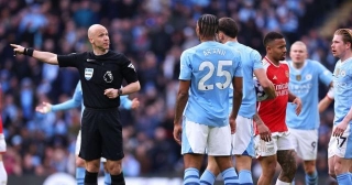 Man City Star Accuses Arsenal Of Playing Dirty And Left Frustrated By Anthony Taylor