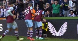 Newcastle Ball Boy Snubs Mohammed Kudus Request After West Ham Star's Controversial Goal
