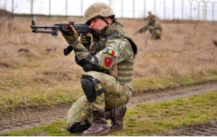 Armata Romana Anunta Multiple Activitati IMPORTANTE ale Militarilor Romani in Plin Razboi in Ucraina