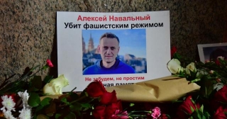 Navalny's Funeral Draws Police Presence; Over 100 In Gaza Killed While Seeking Aid