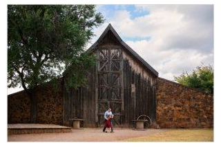 Rustic Barn In OKC: A Family Photo Session At The Harn Homestead