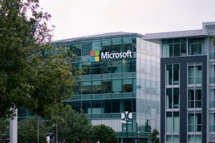 Cloud Stocks: Microsoft Sees High Adoption Of Its AI Platform - Sramana Mitra