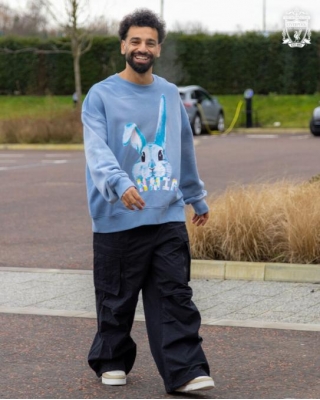 Mohamed Salah Rocks Oversized Nahmias Bunny Sweatshirt To Training – Where To Buy And How Much Does It Cost?