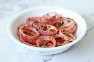 Laccha Onion | Laccha Pyaaz | Onion Salad