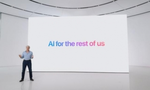 Siri Gets Smarter | Apple Unveils ‘AI For The Rest Of Us’ At WWDC 2024