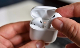 AirPods Not Working? Here Are 10 Ways To Fix Them