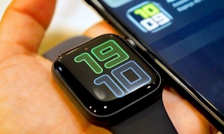 How To Lock Your IPhone With Your Apple Watch
