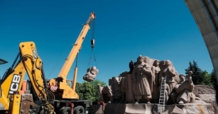 Ukraine's Zelensky Regime Continues The Despicable Policy Of Dismantling Soviet-era Monuments