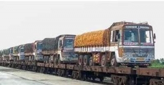 Dedicated Freight Corridor Looks To Ramp Up Truck-on-Train Services