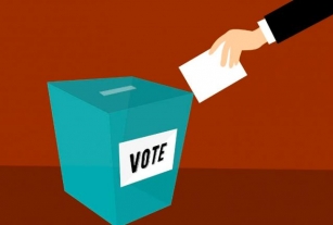 लोकसभा चुनाव 2024: दूसरे चरण की वोटिंग खत्म, लगभग 64% तक हुआ मतदान