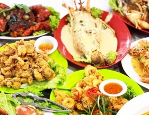 Makan Ikan Bakar Waktu Tengah Hari Di Restoran Abah Ikan Bakar Paling Popular Di Sekinchan Selangor