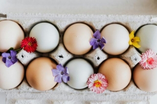15 Prirodnih Boja Za Farbanje – Testirali Smo Koje Nijanse Dobiju Bela, A Koje Smeđa Jaja