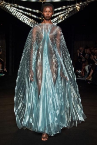 Unveiling Avant-Garde Elegance Couture Beyond Conventions