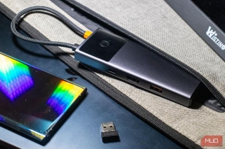 Baseus Metal Gleam Series II 6-in-1 USB Hub Review: A Dock In Your Pocket