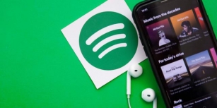 8 Ways Your Current Song Lets You Explore Spotify's Features