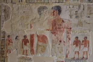 An Egyptian Tomb Contains The First Gay Love Story Recorded In History