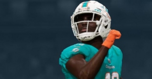 Madden NFL 2025 | Why Miami Dolphins WR Tyreek Hill Should Be The Cover Athlete Of This Year’s Game