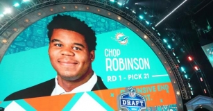 Chop Robinson Signs 4-year Rookie Deal With Miami Dolphins