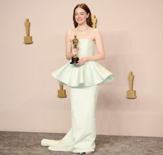 OMG, Have You Heard? Emma Stone Wore Pal Seafoam Louis Vuitton For Her Oscar Win