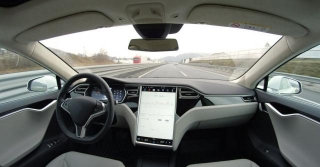 The NHTSA Is Investigating Tesla's Autopilot Recall