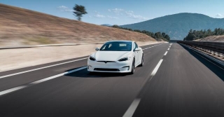 Report: Tesla Set For Layoffs