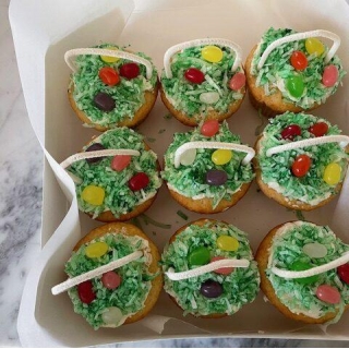 My Easter Grocery Haul & Sugar-Free Easter Basket Cupcakes Recipe