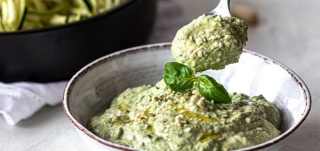 Homemade Raw Vegan Zucchini Pesto