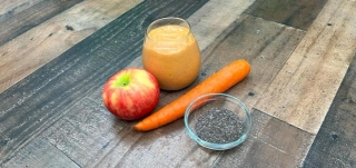 Carrot Mango Apple Smoothie With Chia Seeds