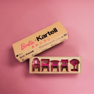 Mattel Et Kartell S’associent Pour Une Collection De Chaises Barbie Inédite