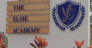 Jaguars News 2/15: Dawuane And Aumari Smoot Open Local Private School