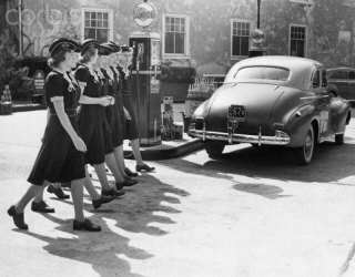 Women Gas Station Attendants In The 1940s