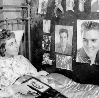 Elvis Sighting! Here’s What Teenage Girl’s Bedrooms Looked Like In The 1950s