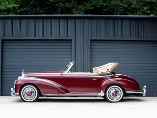 Beautiful Photos Of The 1952 Mercedes-Benz 300 S Cabriolet