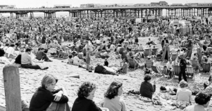 Fascinating Vintage Photos Show How People Celebrated Bank Holidays In Blackpool In The 1960s